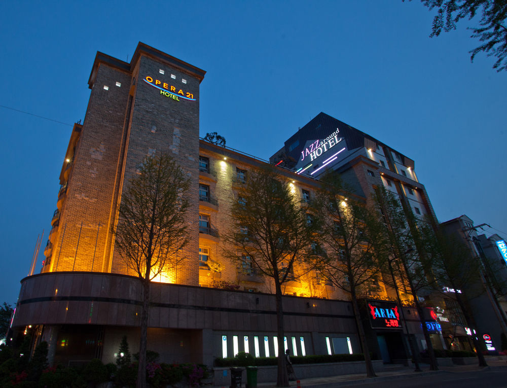 Opera 21 Hotel Чонджу Екстер'єр фото